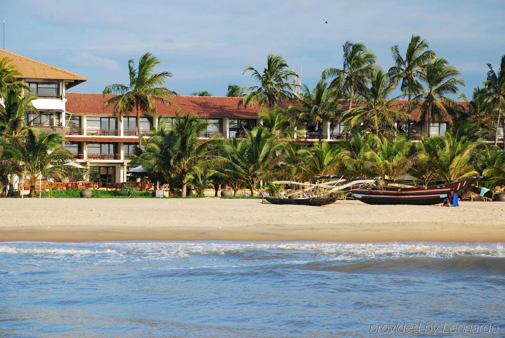 Hotel Jetwing Beach à Negombo Extérieur photo